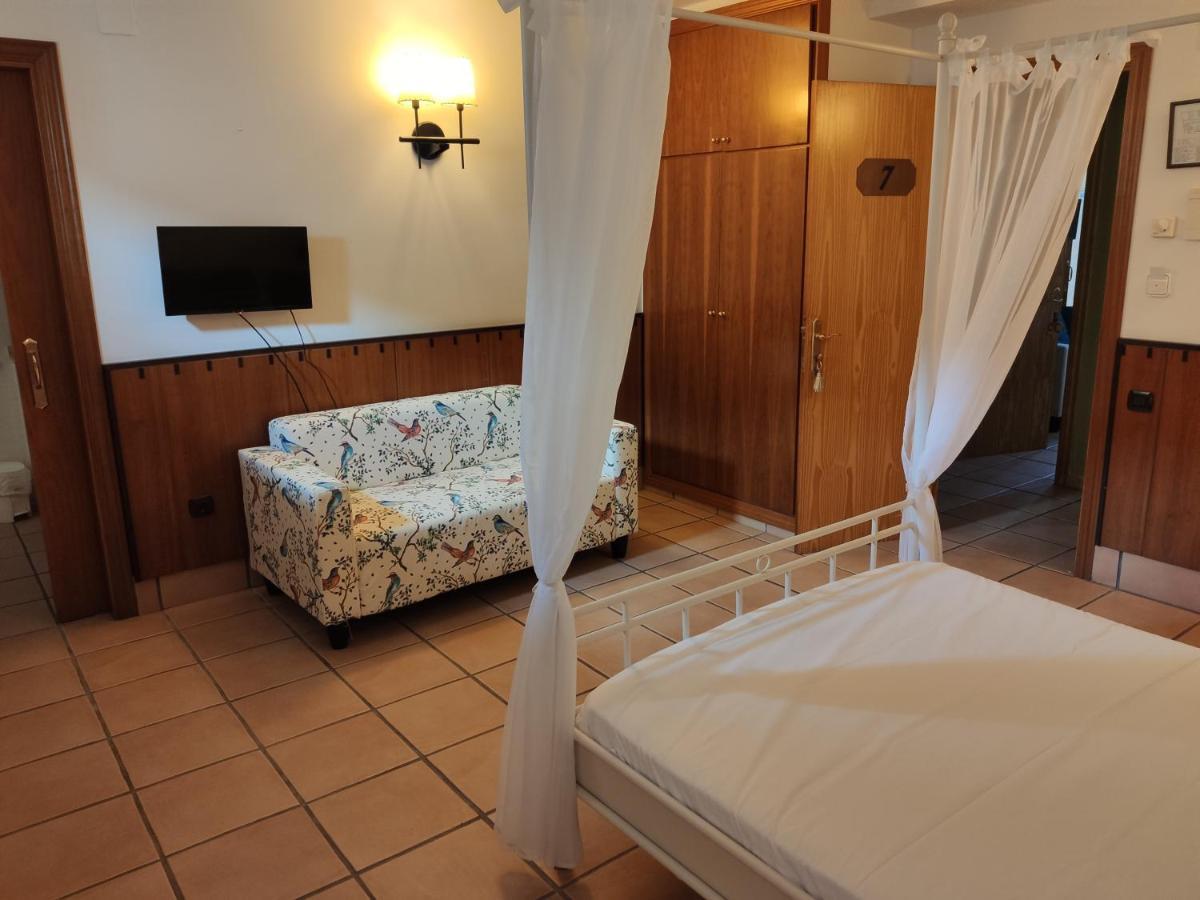 Hostal Tastavins Penarroya De Tastavins ภายนอก รูปภาพ